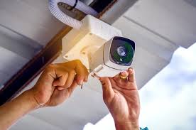 CCTV Dubai experts installing cameras